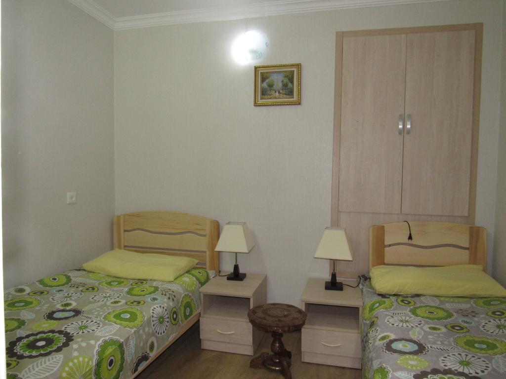 Apartments Se7En Tbilisi Esterno foto
