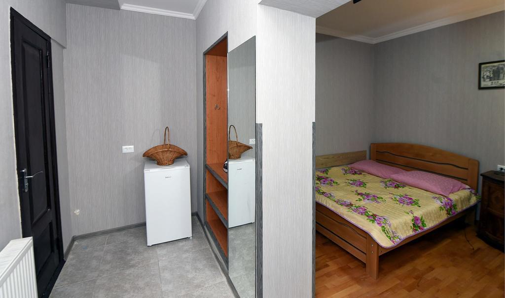 Apartments Se7En Tbilisi Esterno foto